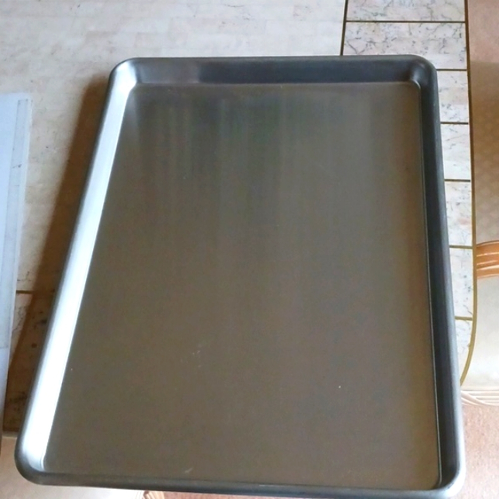 Baking sheet Pan,,Martha Stewart,, from macys ,aluminum Constuction, New - Picture 4 of 8